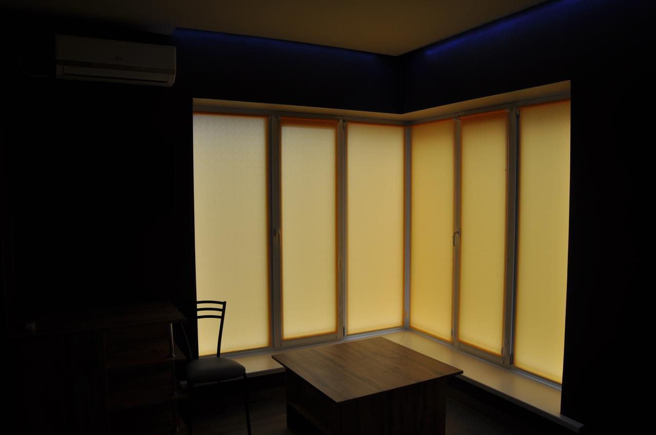 Full House Capsule Hostel Rivne Eksteriør bilde A traditional Japanese room with a shoji